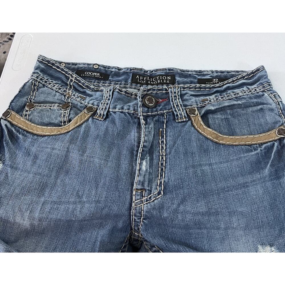 Affliction Mens Jeans Cooper 32 Long Relaxed Boot Cross Patches Blue Wash Y2K LA - Picture 4 of 14